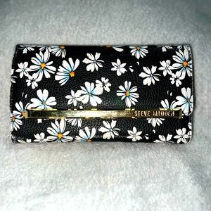 Steve Madden Floral Print Wallet
